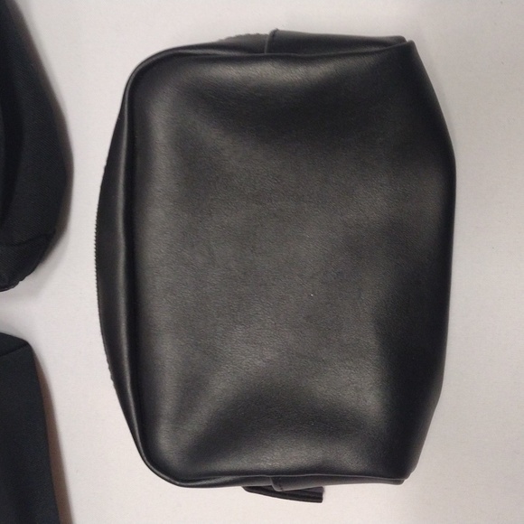 Want Les Essentiels Cosmetic Bag Exclusively for Air Canada Signature Lot of 3 - Picture 8 of 15